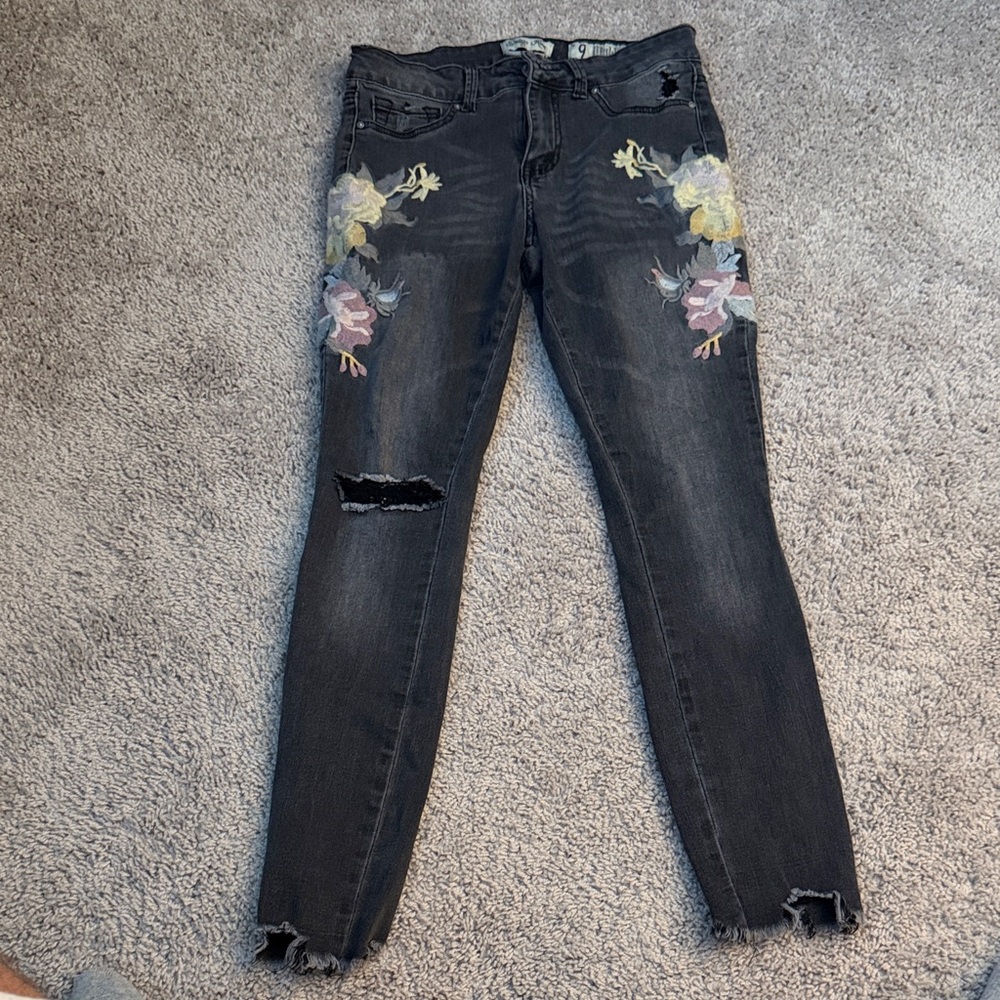 Indigo Rein Black Jeans with Floral Embroidery